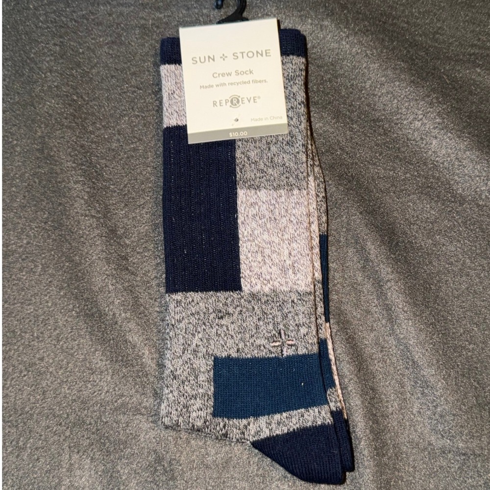 Sun + Stone Mens Crew Socks Navy Grey Colorblock Recycled Repreve Size 10-13 NEW